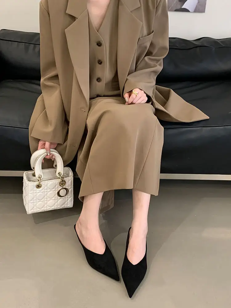 2026 Autumn New French Style Pointed Toe Suede Stiletto High Heels Women's Fashion Versatile Commuter Mules — feature 3