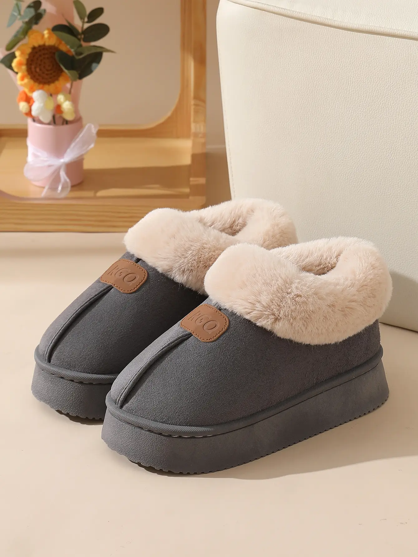 Women Winter Velvet Slippers with Fur Heel Brown — feature 1