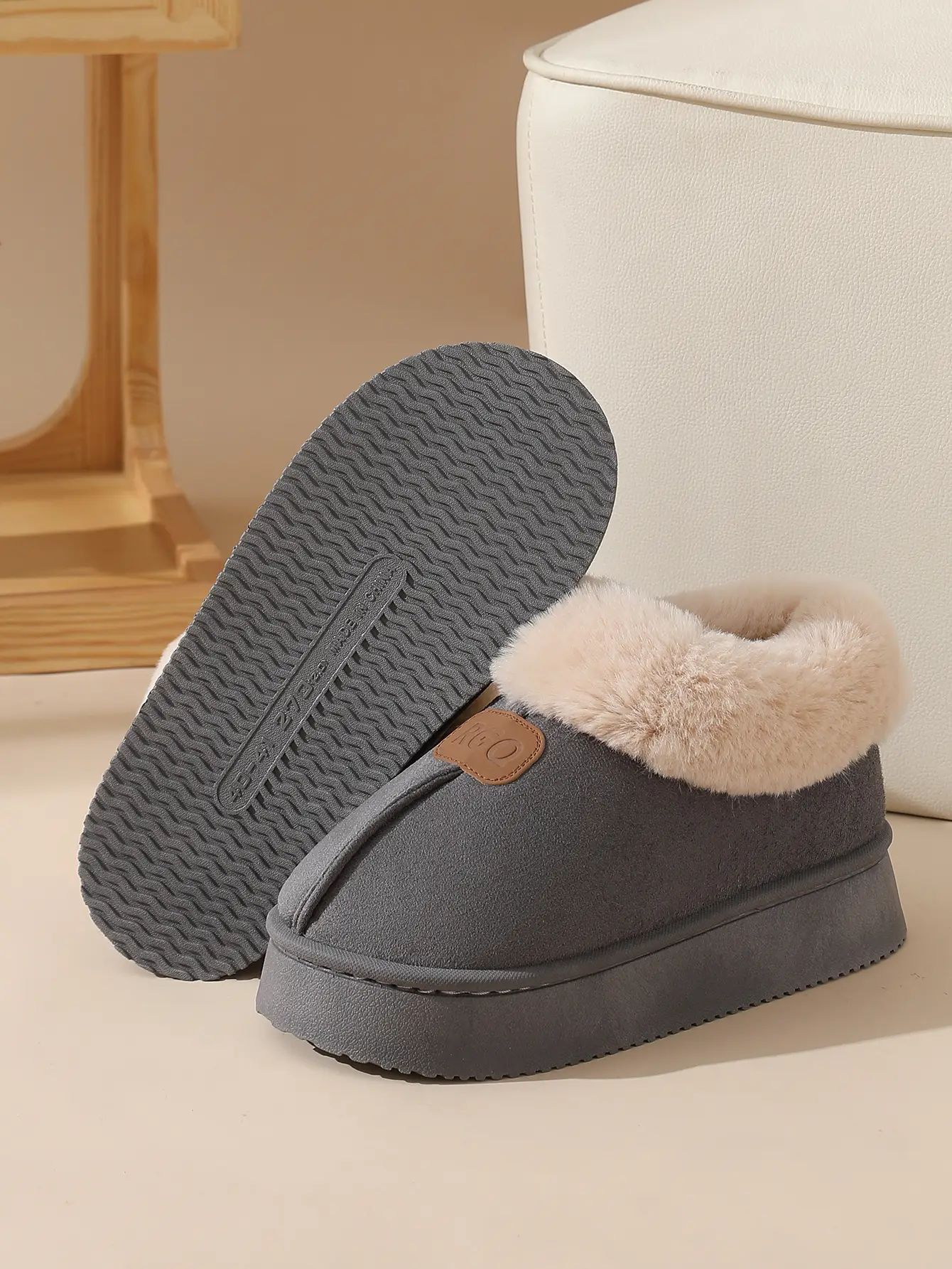 Women Winter Velvet Slippers with Fur Heel Brown — feature 3