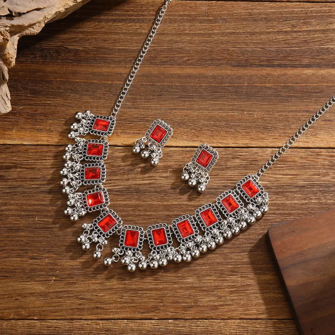 Southeast Asian Fashion Exaggerated Stylish Jewelry Ethnic Style Tassel Necklace Earrings Retro Niche Necklace Two-Piece Set