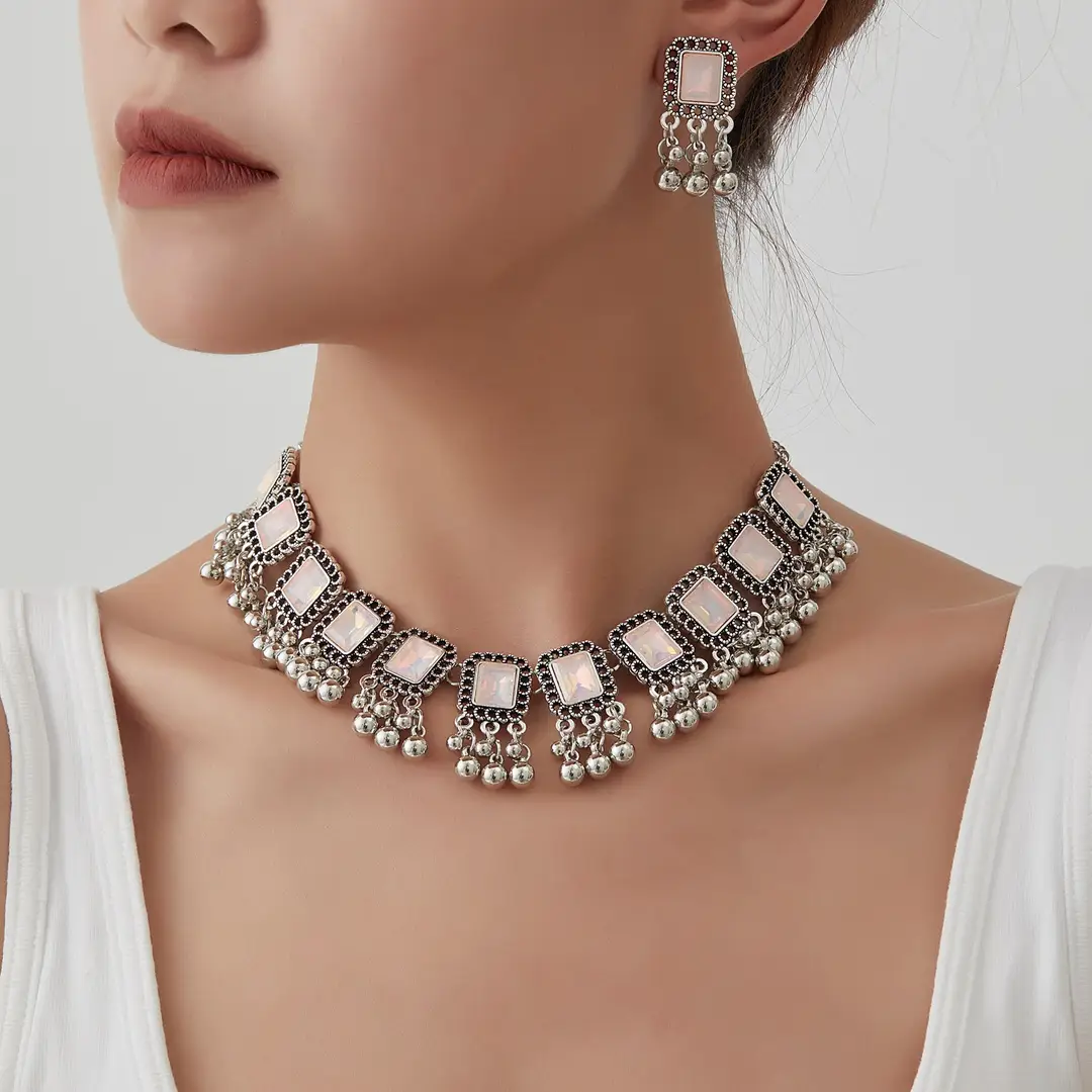 Southeast Asian Fashion Exaggerated Stylish Jewelry Ethnic Style Tassel Necklace Earrings Retro Niche Necklace Two-Piece Set