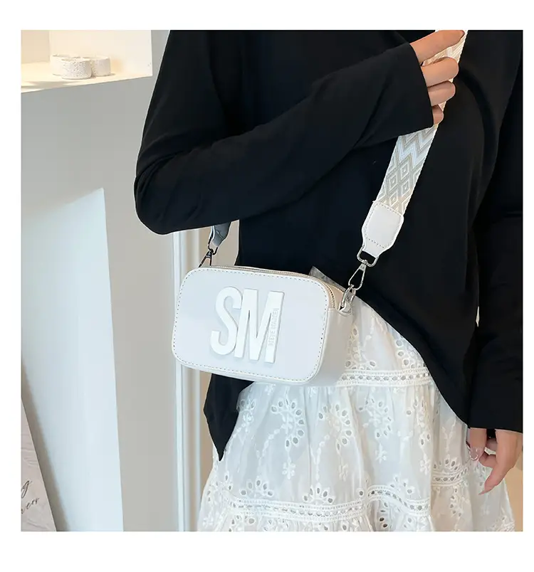 Pink Crossbody Bag with "SU" Print for Women — feature 24