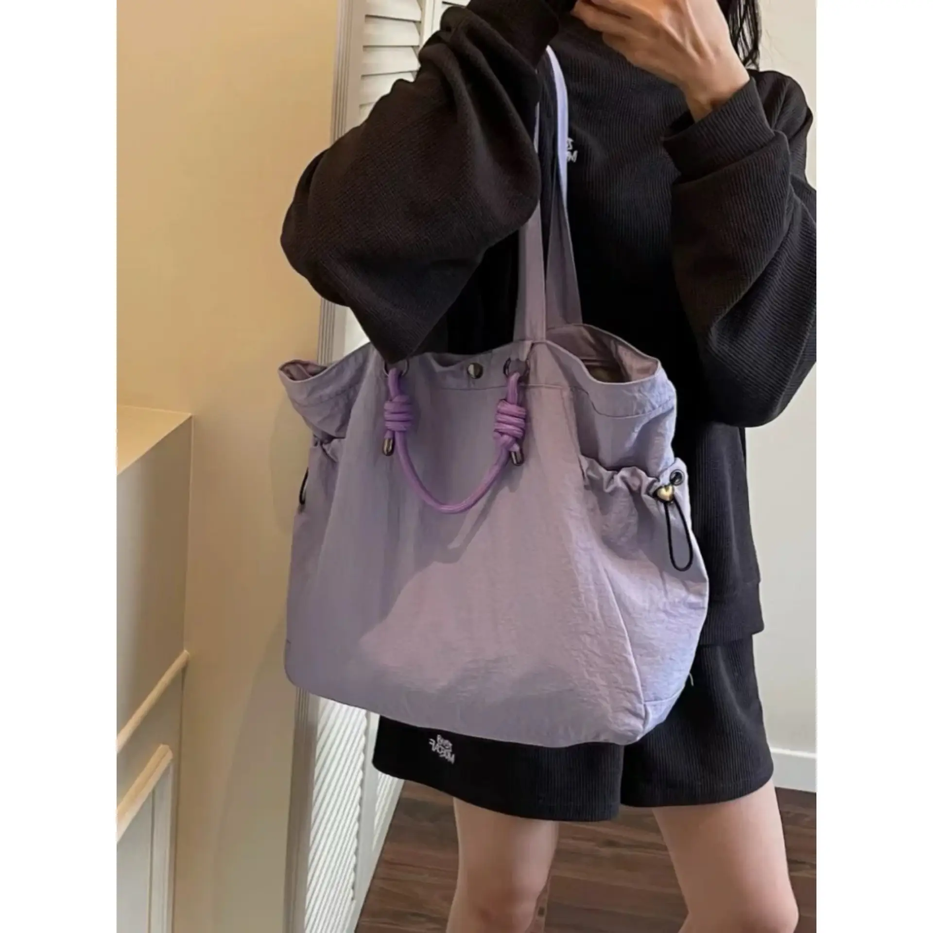 Lightweight Nylon Travel Tote Bag for Women Purple — feature 12