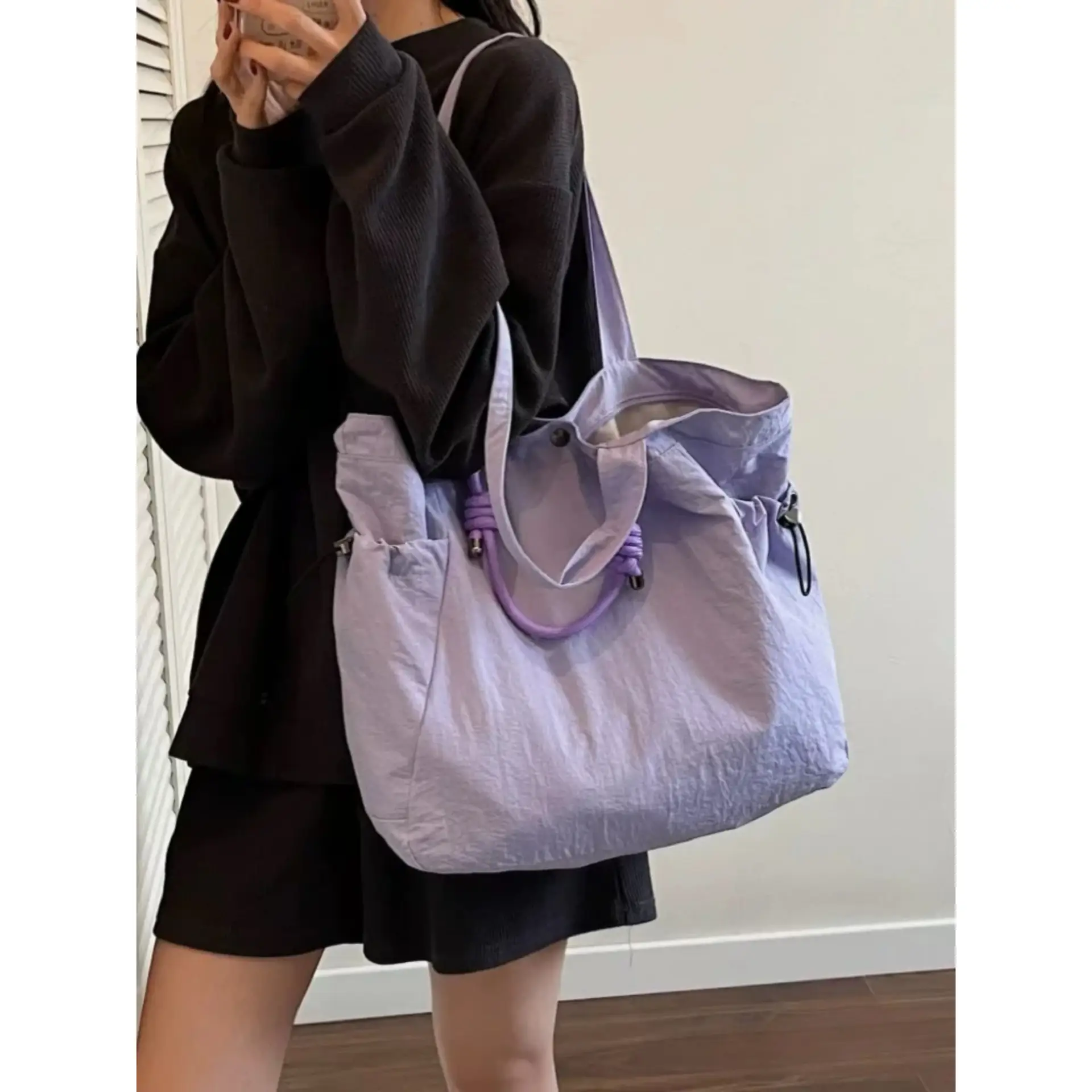Lightweight Nylon Travel Tote Bag for Women Purple — feature 13