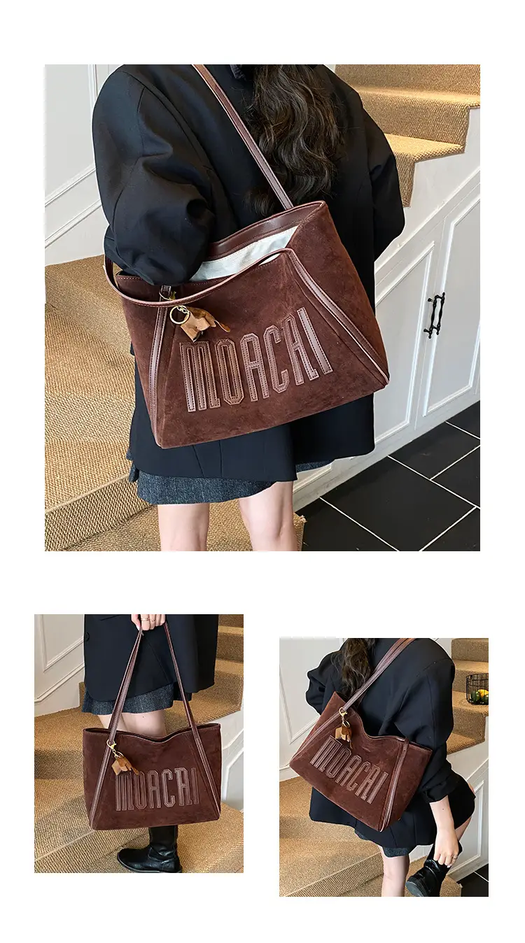 Frosted Women's Large Capacity Shoulder Bag Brown — feature 10