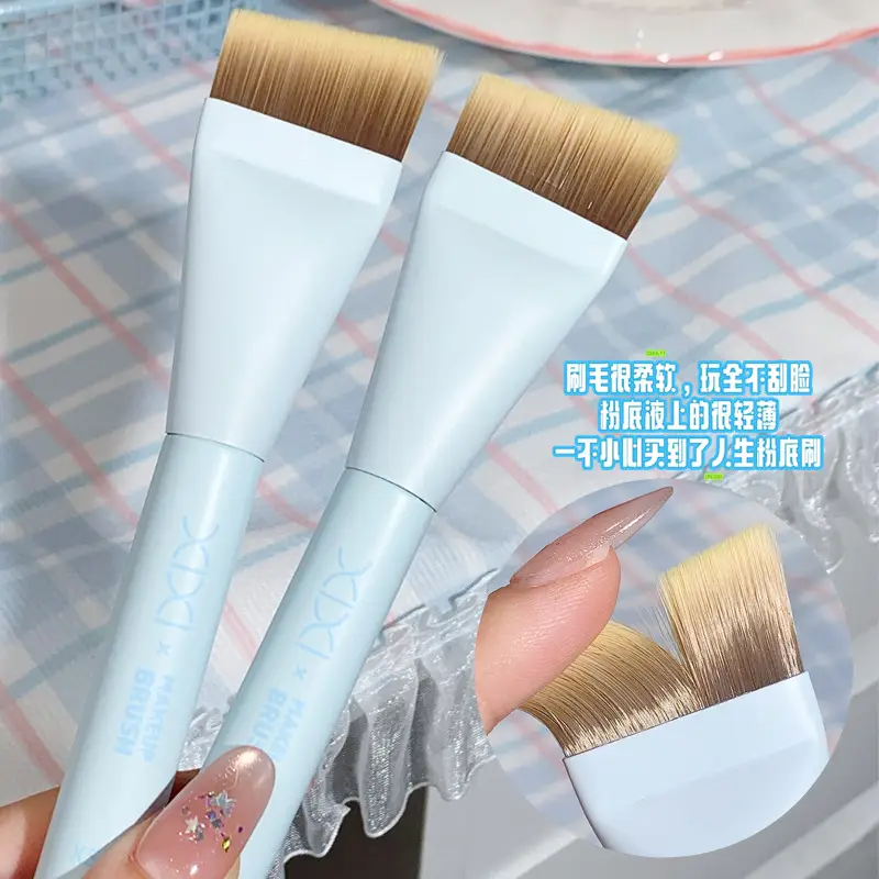 Xixi Angled Powder Blush Brush for Seamless Concealer Application — feature 14