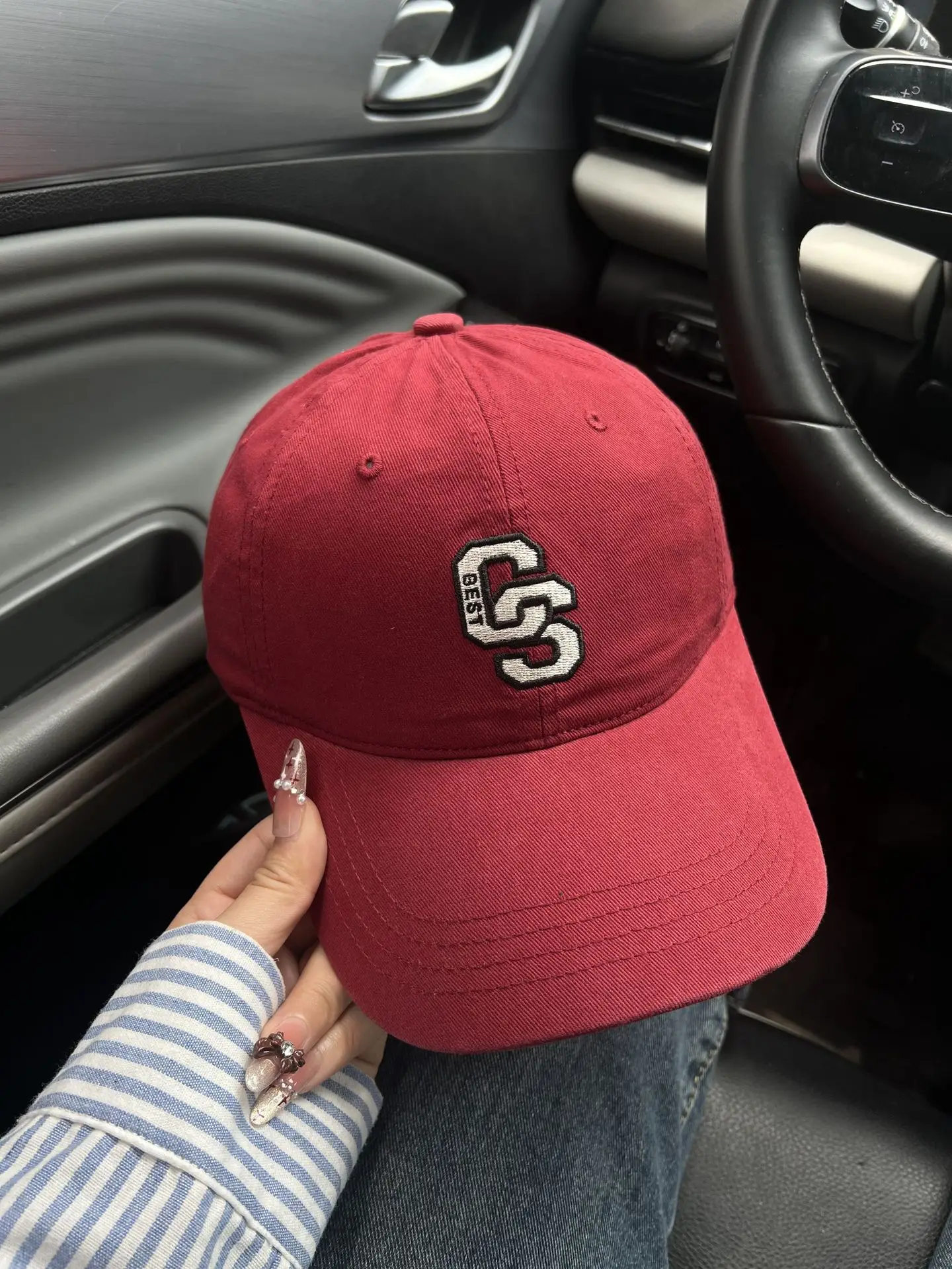 2025 New American Retro Washed Light Denim Baseball Cap for Women — feature 1