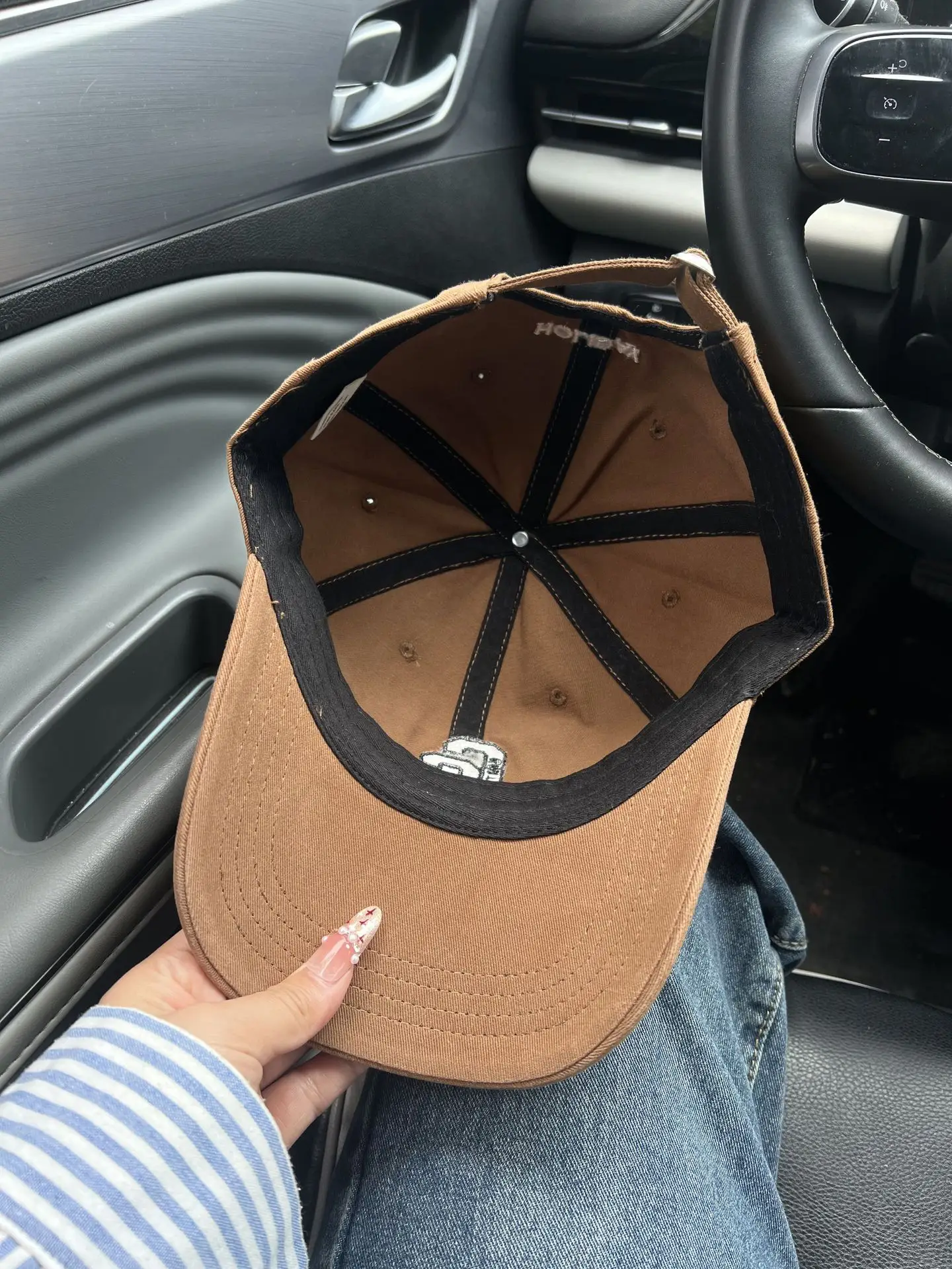 2025 New American Retro Washed Light Denim Baseball Cap for Women — feature 6