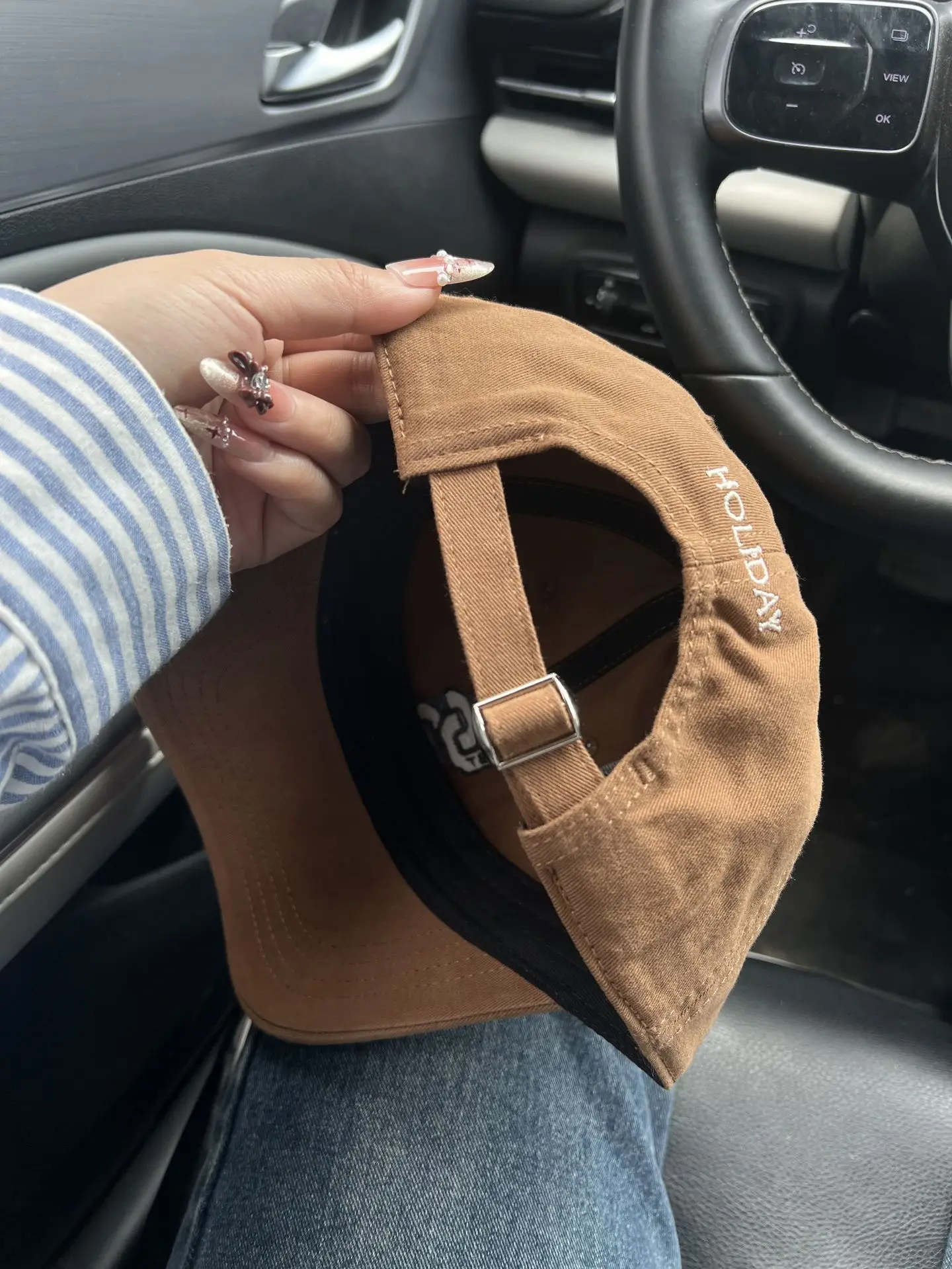 2025 New American Retro Washed Light Denim Baseball Cap for Women — feature 7