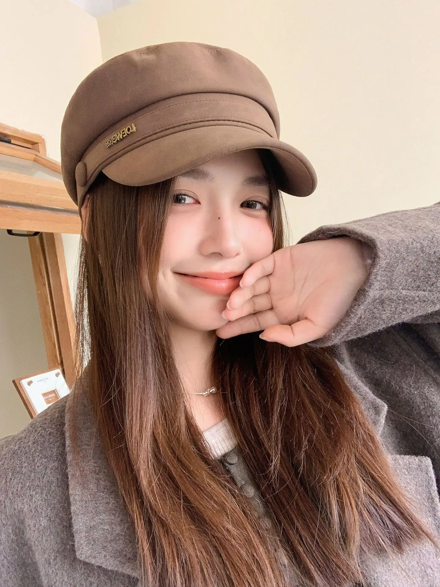 Women New Spring Cap Letter Logo Face Slimming Cap - Image 4