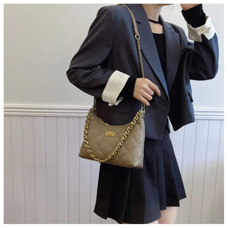 White Chain Crossbody Bag for Women — feature 5