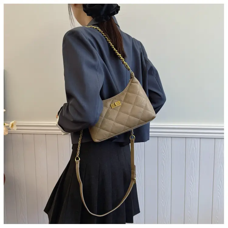 White Chain Crossbody Bag for Women — feature 6
