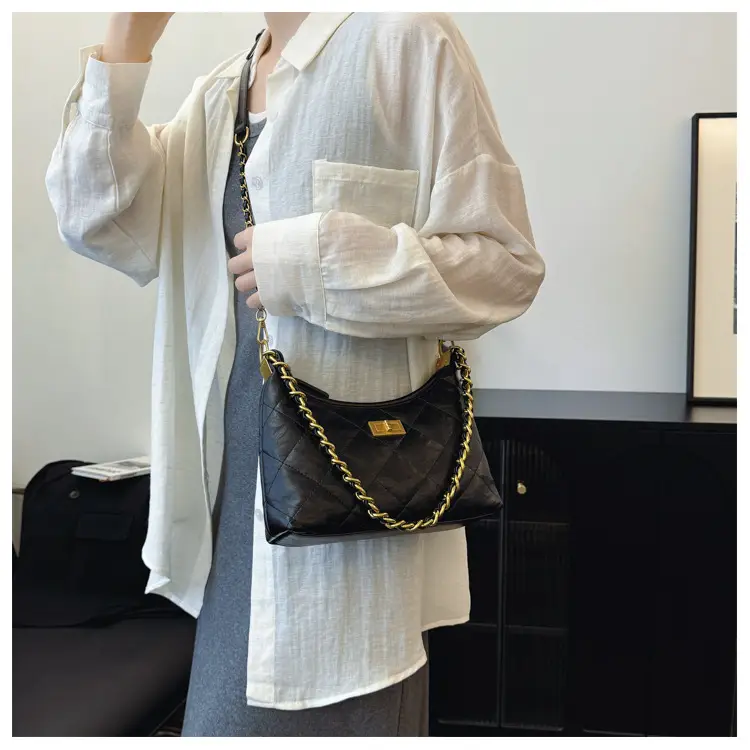 White Chain Crossbody Bag for Women — feature 7