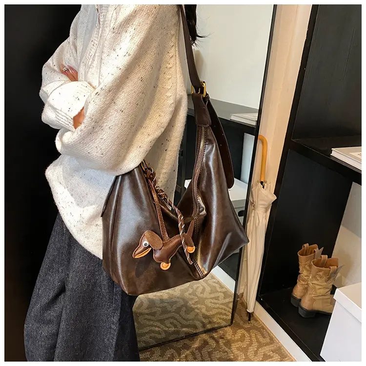 Brown Leather Crossbody Bag Large Capacity Women — feature 14