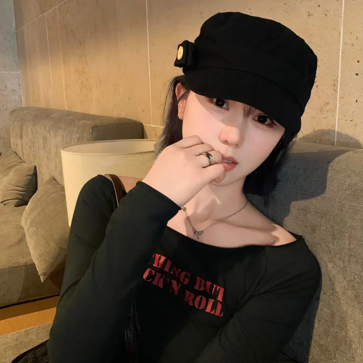 Japanese-Style Black Baseball Cap for Women - Image 6