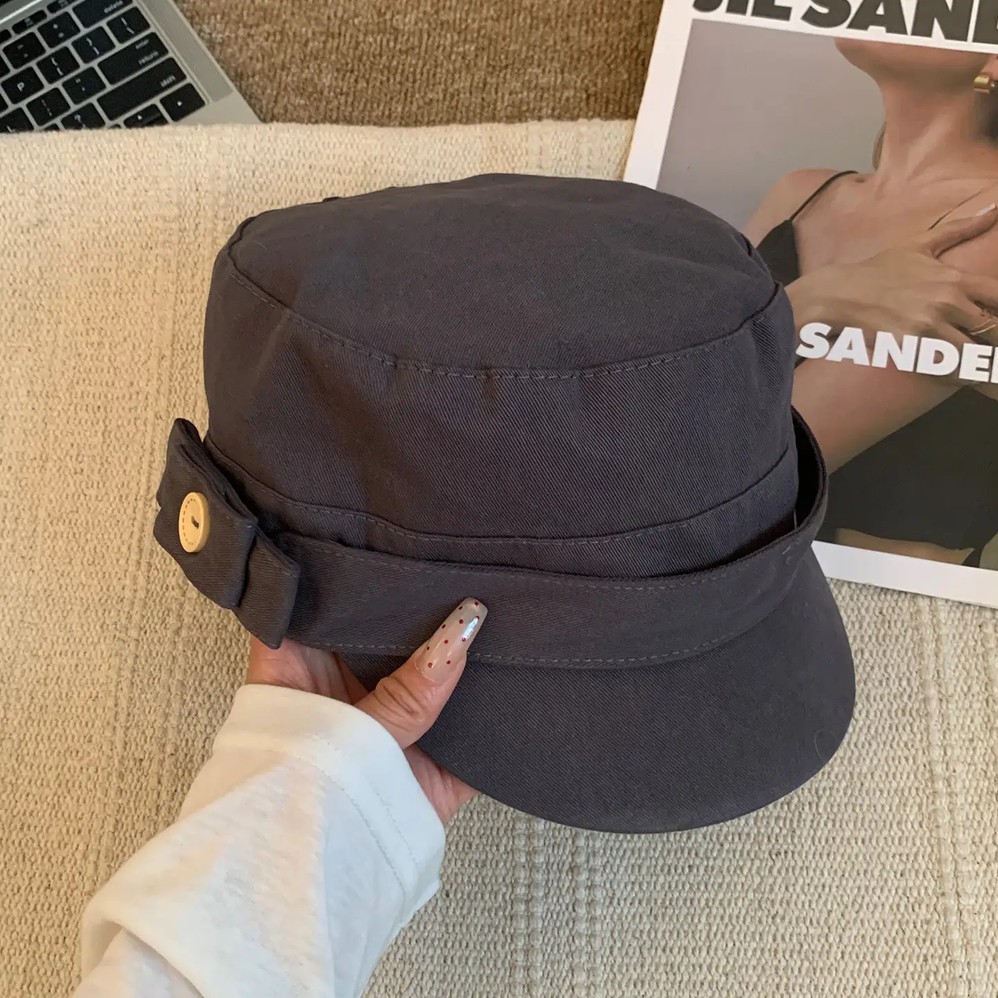 Japanese-Style Black Baseball Cap for Women - Image 2