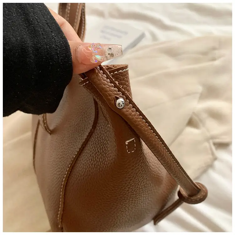 Tote Bag Tan Leather Large Capacity Shoulder Crossbody — feature 11