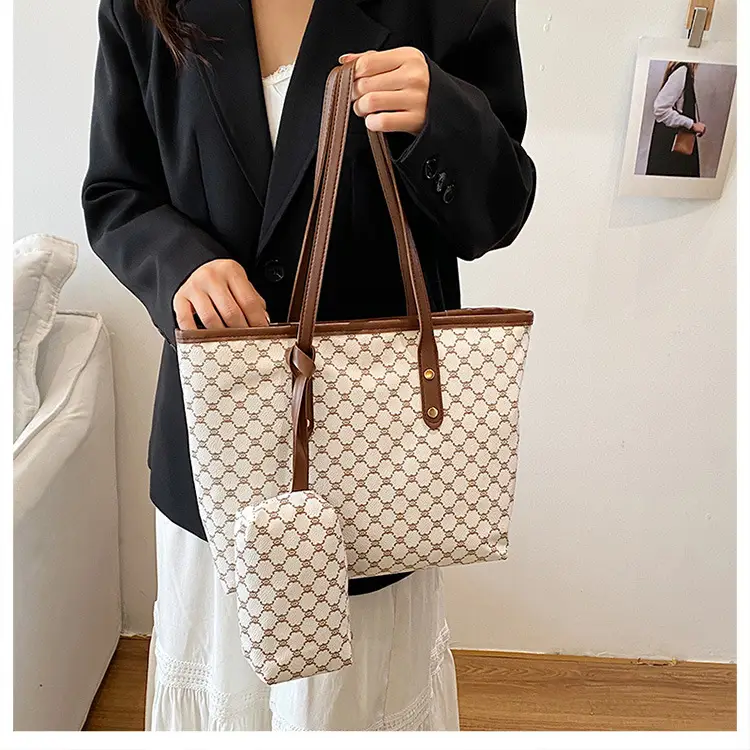 Retro Fashion Underarm Bags for Women Large Capacity Commuter Tote — feature 15