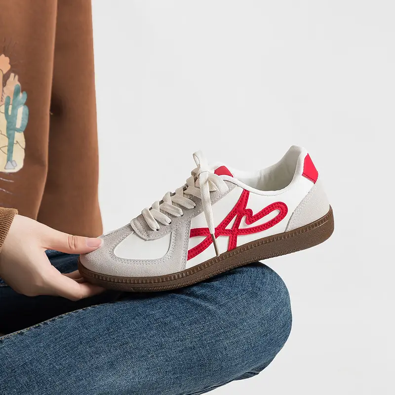 Couple Retro Moral Training Shoes, Versatile Casual Sports Shoes, Korean Fashion White Shoes, Lightweight and Comfortable Women's Shoes F8863 - Image 2