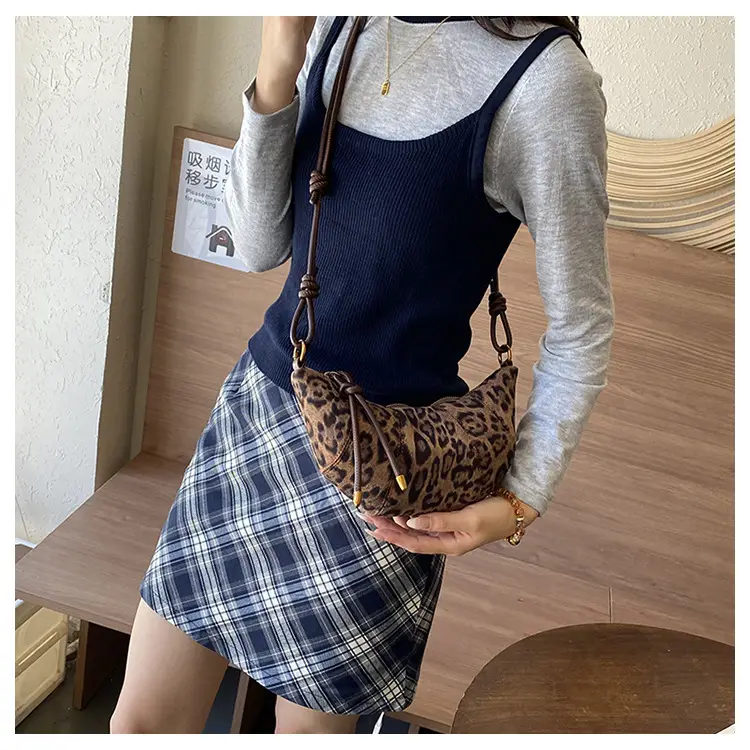 Leopard Print Croissant Bag Women's Shoulder Crossbody — feature 8