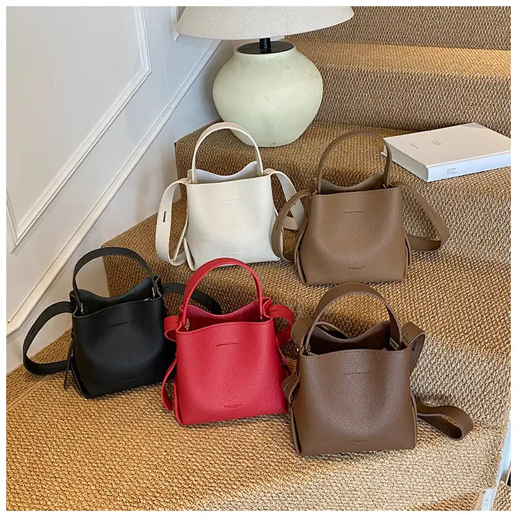 Women Large Capacity Bucket Bag Tan Leather Shoulder Crossbody — feature 2