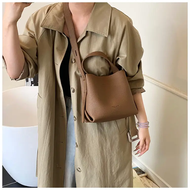Women Large Capacity Bucket Bag Tan Leather Shoulder Crossbody — feature 23