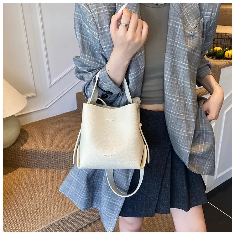 Women Large Capacity Bucket Bag Tan Leather Shoulder Crossbody — feature 27