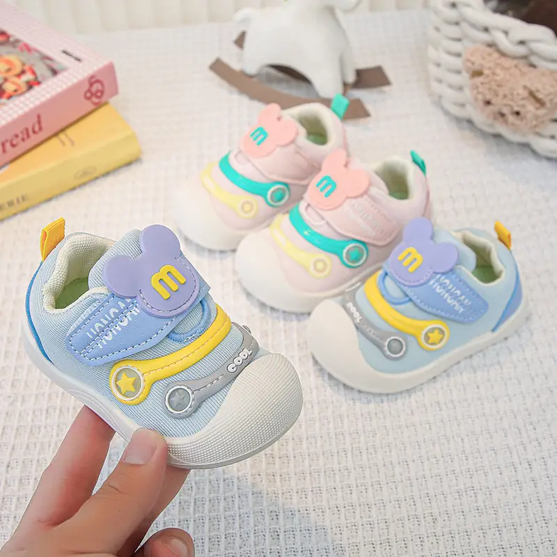 Pink Cartoon Baby Slip-On Shoes for Toddler - Image 3