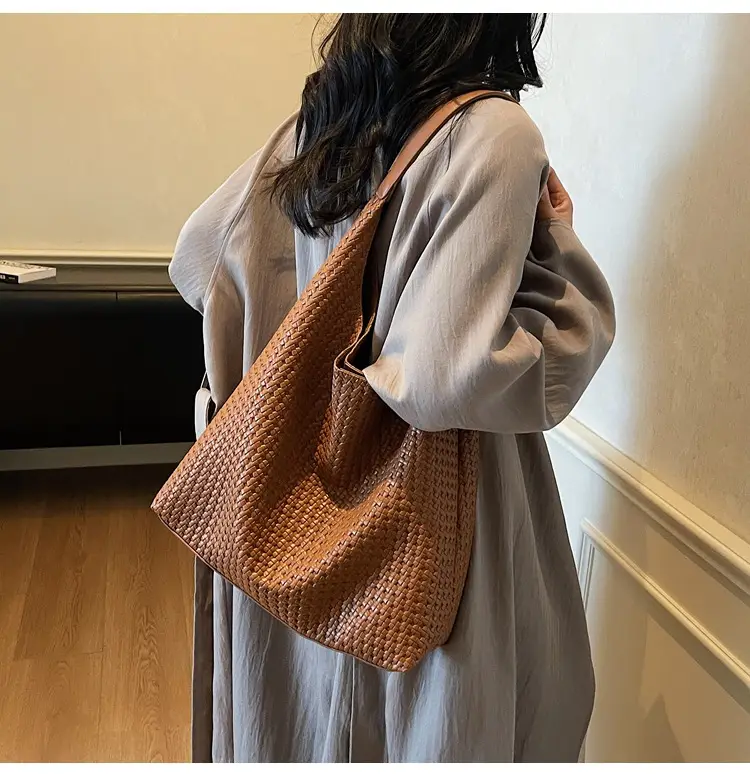 Women Cross-Border Woven Tan Tote Bag 2025 — feature 17