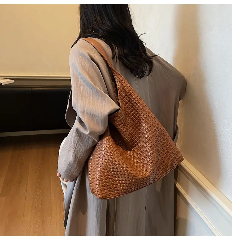 Women Cross-Border Woven Tan Tote Bag 2025 — feature 18