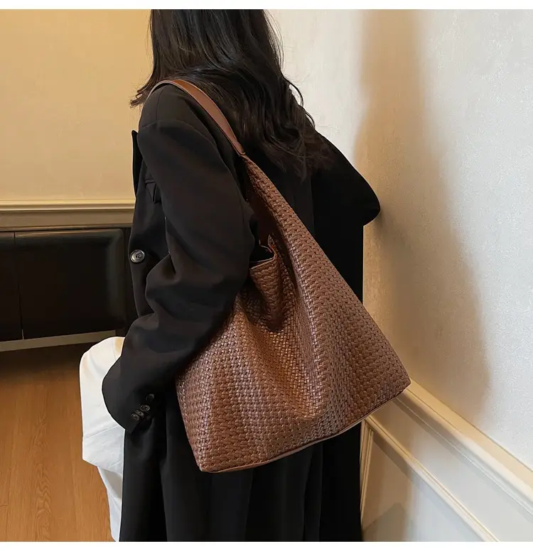 Women Cross-Border Woven Tan Tote Bag 2025 — feature 22