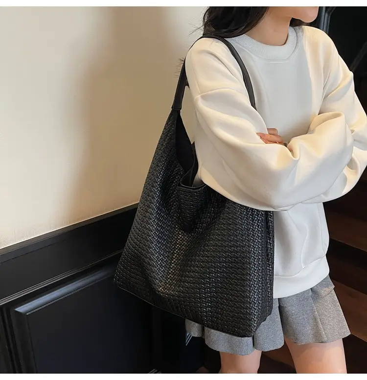 Women Cross-Border Woven Tan Tote Bag 2025 — feature 25