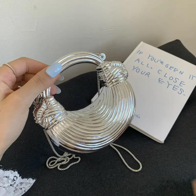 Golden Acrylic Chain Dumpling Bag for Women - Image 10
