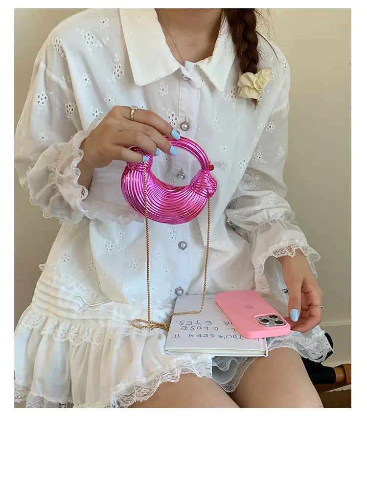 Golden Acrylic Chain Dumpling Bag for Women — feature 11