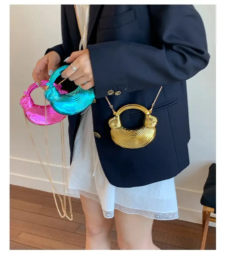 Golden Acrylic Chain Dumpling Bag for Women — feature 17