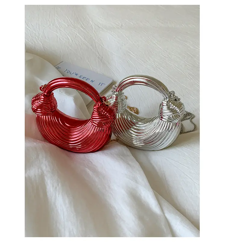 Golden Acrylic Chain Dumpling Bag for Women — feature 23