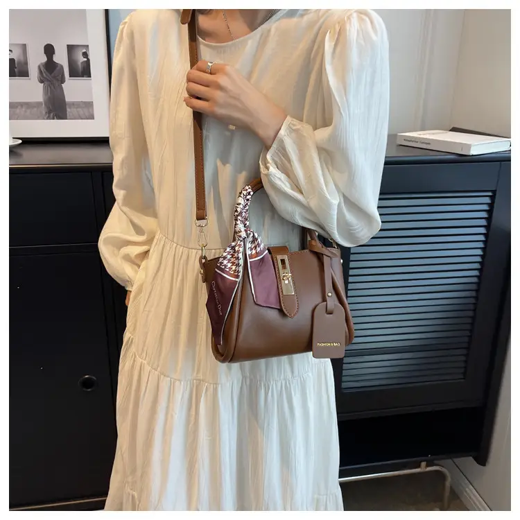 Black Leather Shoulder Crossbody Bag with Gold Plated Handles — feature 22