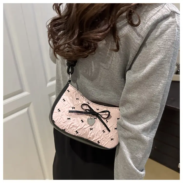 Trendy Pink Bow Crossbody Bag for Women 2025 — feature 10