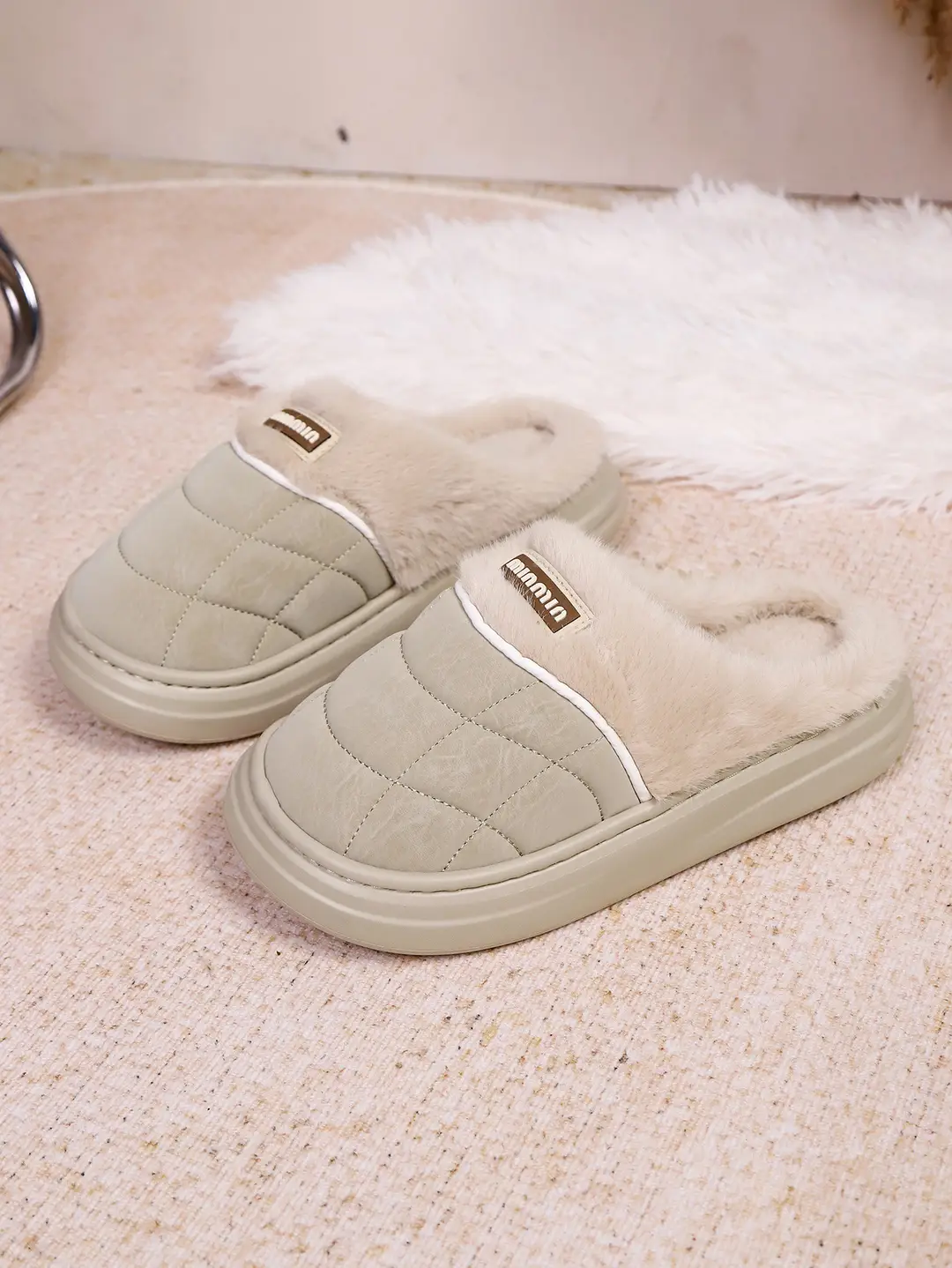 2025 New Autumn and Winter Flat Heel Non-Slip Fleece-Lined Women's Slippers Plush Home Cross-Border Furry Shoes Warm Furry Shoes — feature 7