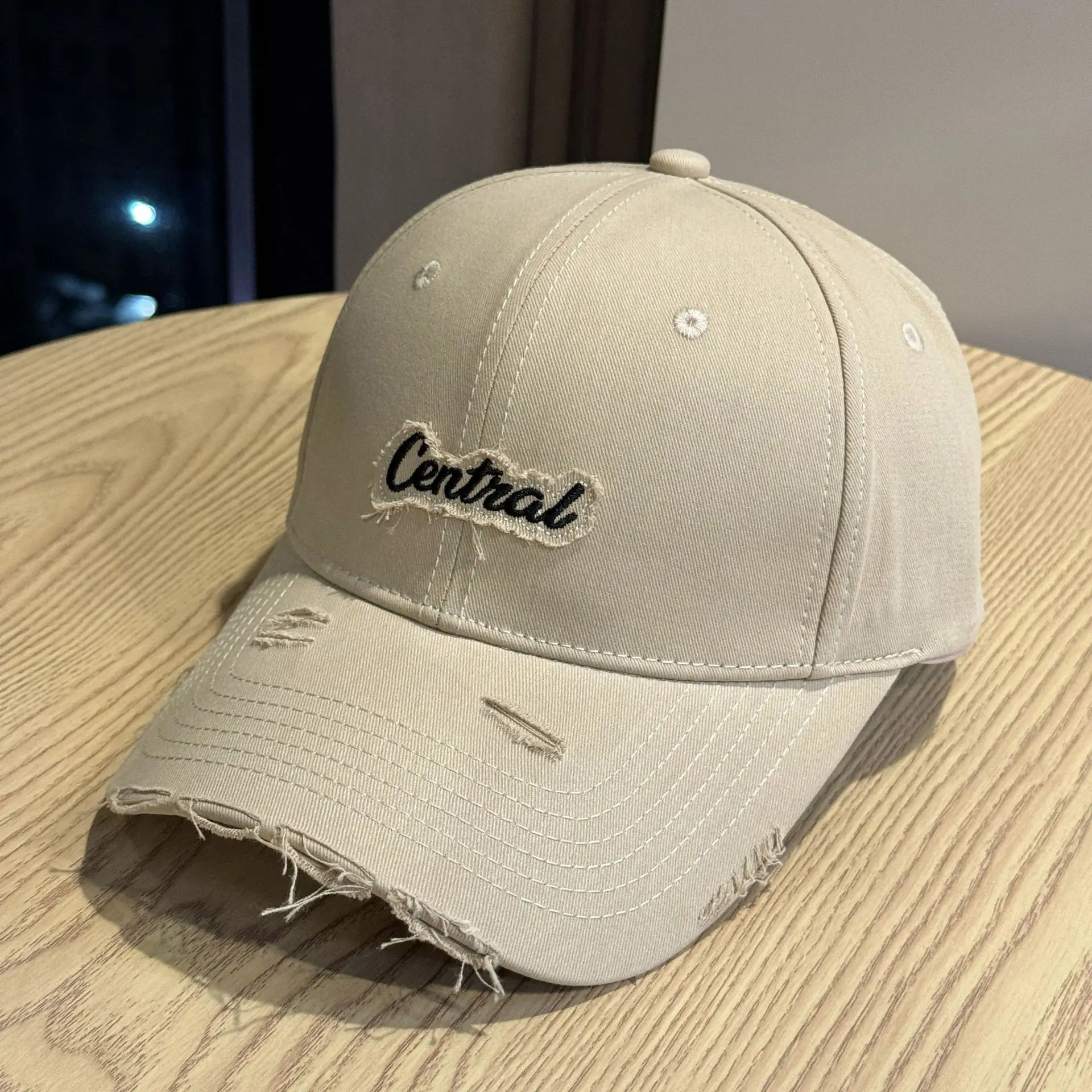 Central Embroidered Distressed Cap for Men Black Pink — feature 11