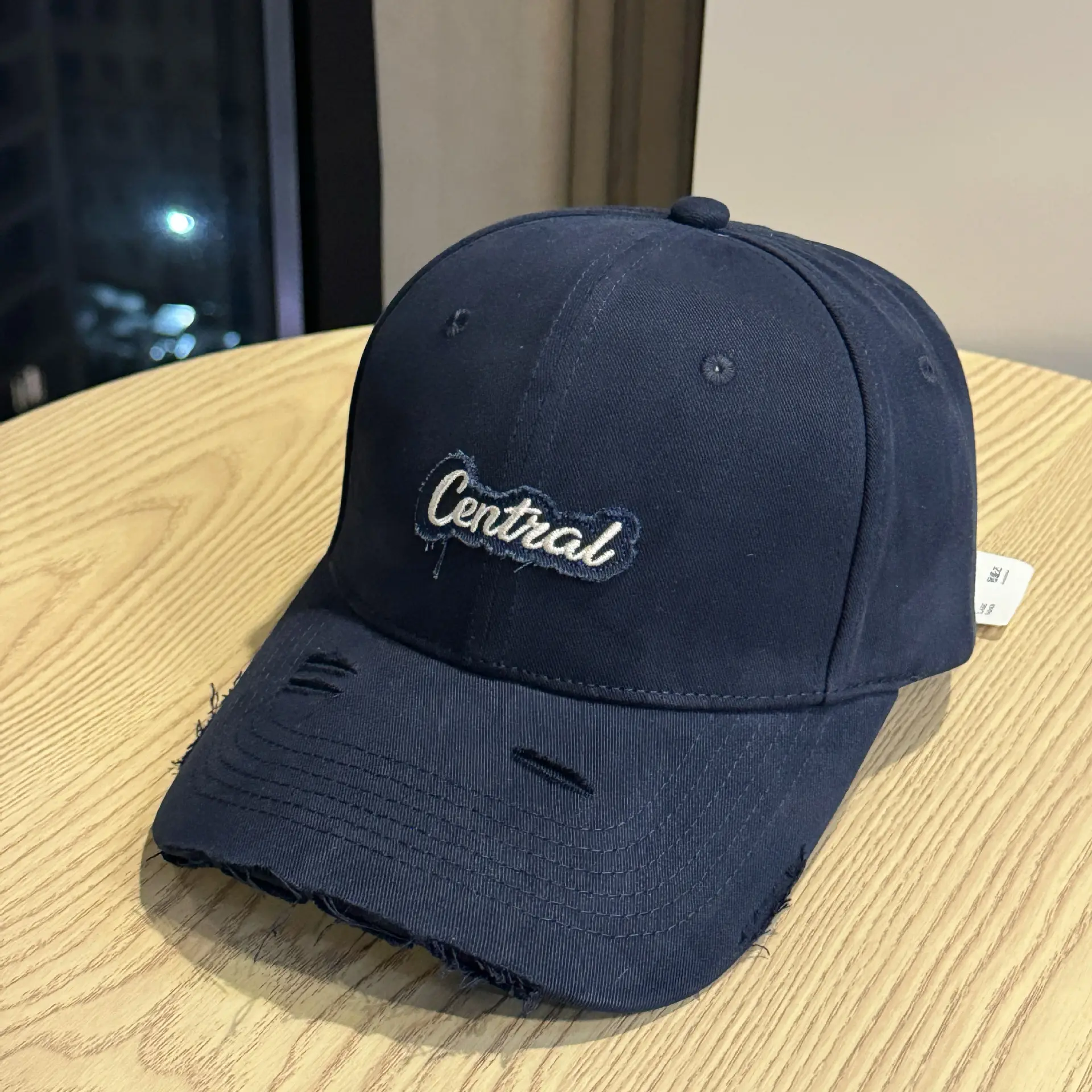 Central Embroidered Distressed Cap for Men Black Pink — feature 4