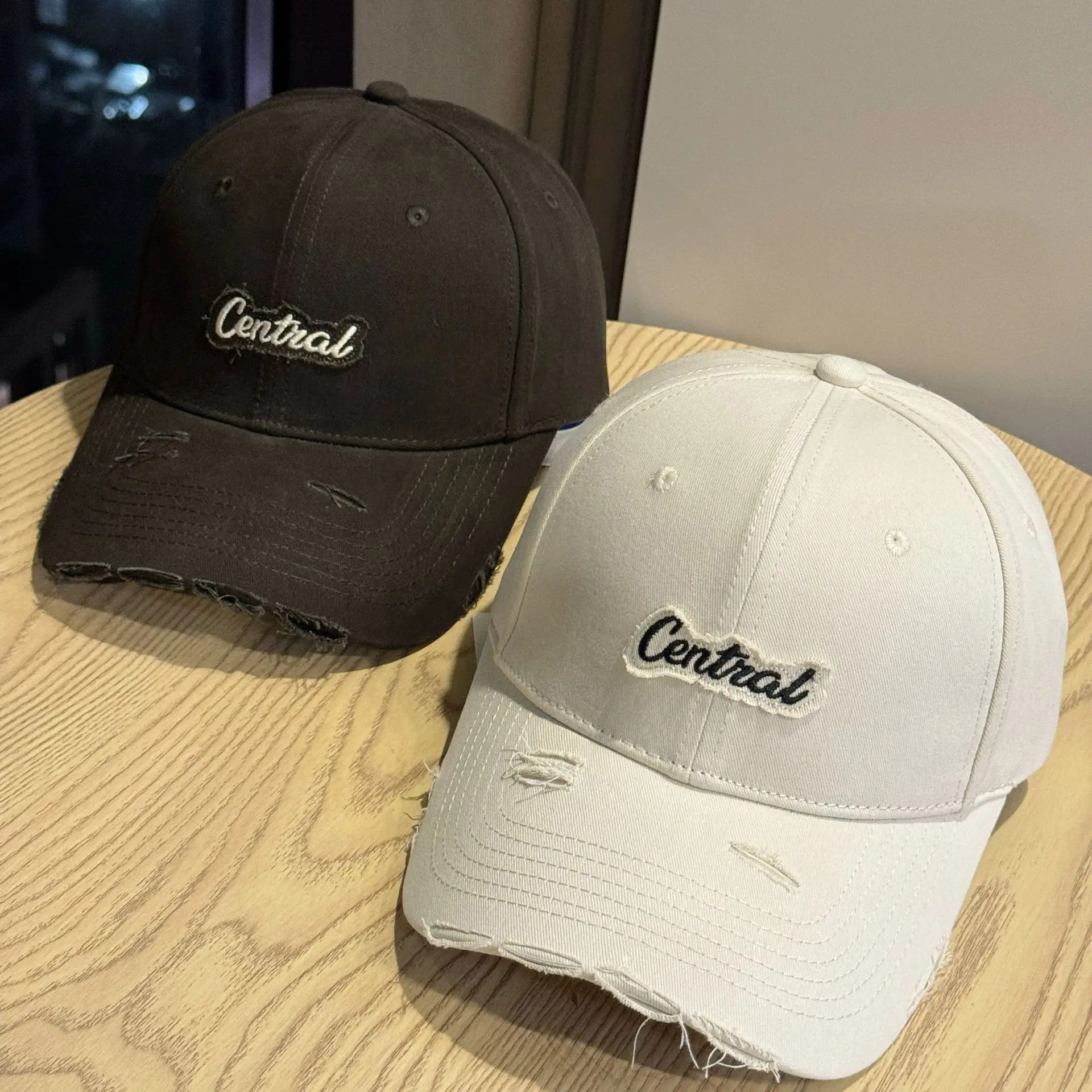 Central Embroidered Distressed Cap for Men Black Pink — feature 7