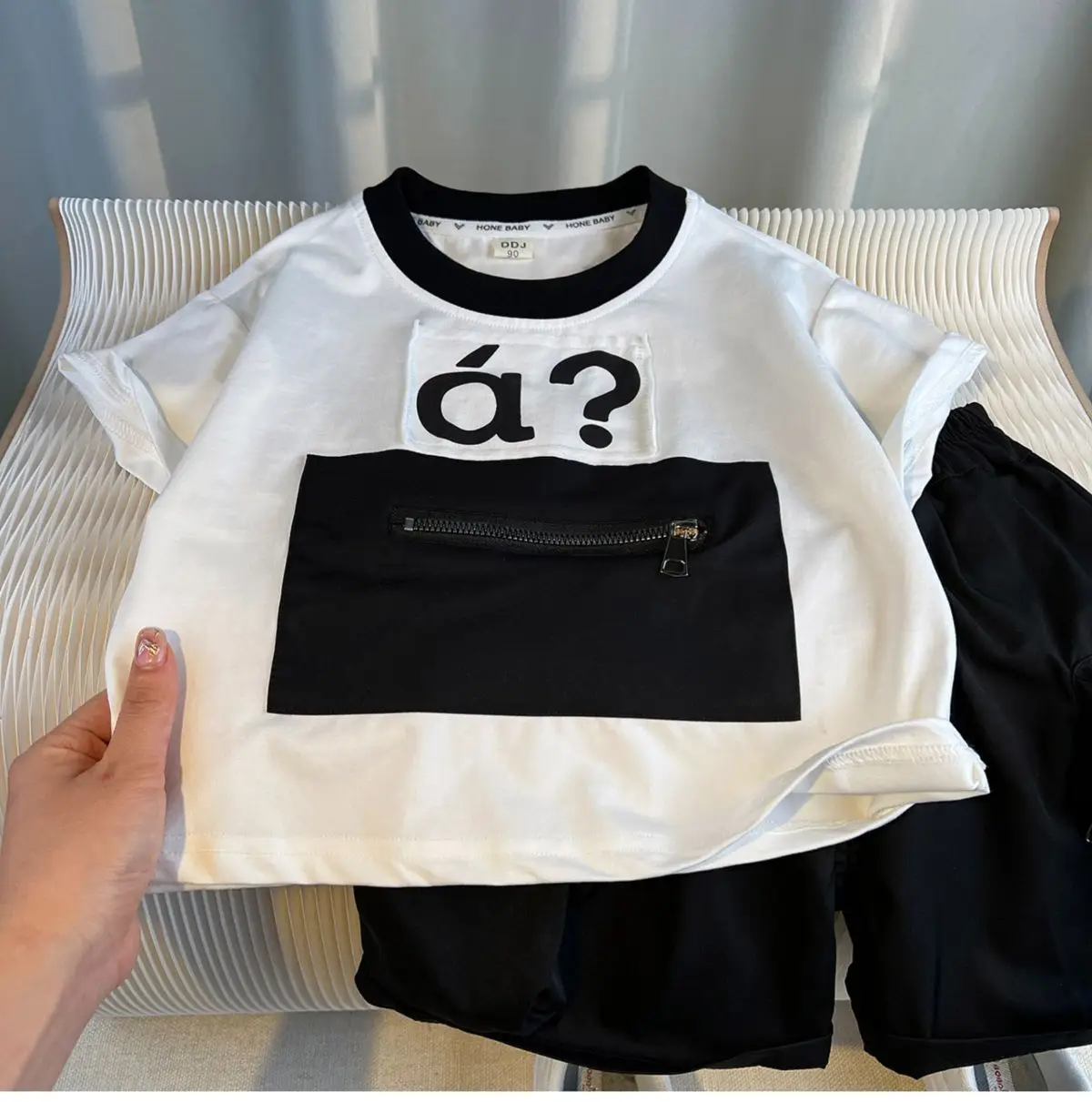 Boys 2Pc White Black a? T-Shirt Shorts Set — feature 18