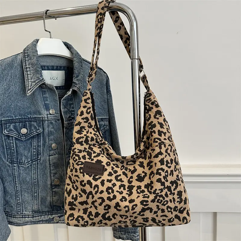 Leopard Print Large Capacity Shoulder Bag 2025 - Image 7