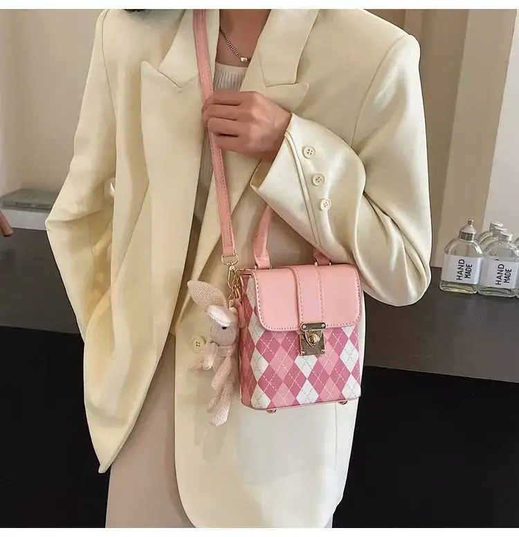 Quilted Mini Bag Women 2024 New Style Square Shoulder Bag — feature 20