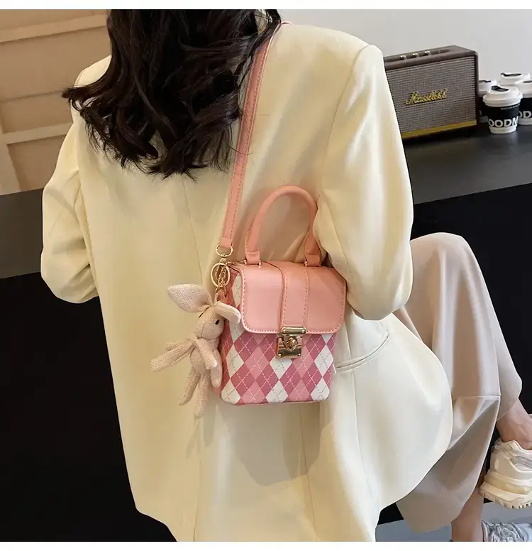 Quilted Mini Bag Women 2024 New Style Square Shoulder Bag — feature 21