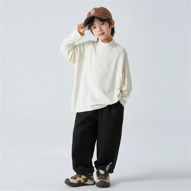 Derong High-Neck Warm T-Shirt for Boys Winter Base Layer - Image 2