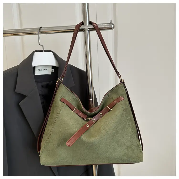 Retro Suede Shoulder Bag Beige Black Handle 2025 — feature 33