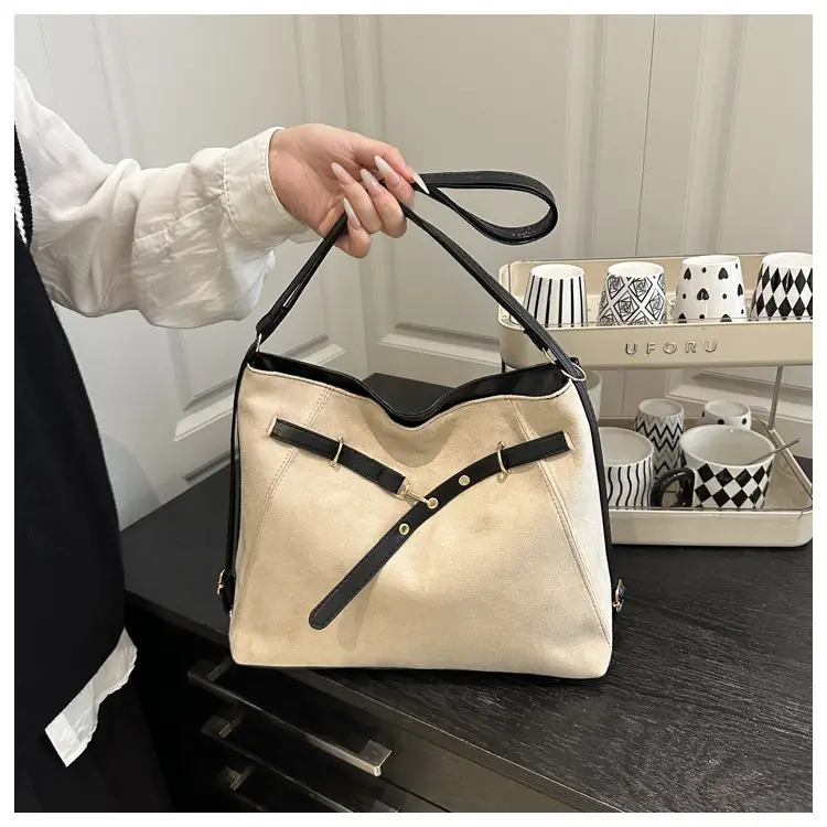 Retro Suede Shoulder Bag Beige Black Handle 2025 — feature 9