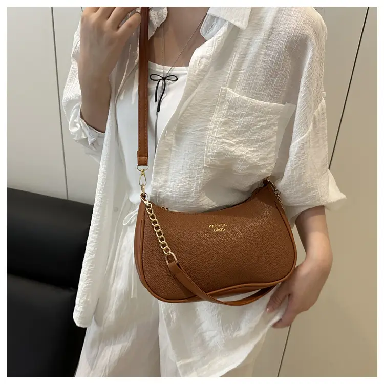 Women's Textured Shoulder Bag 2025 Summer — feature 8